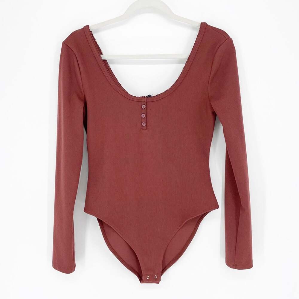 Forever 21 Scoop Neck Bodysuit Size Medium